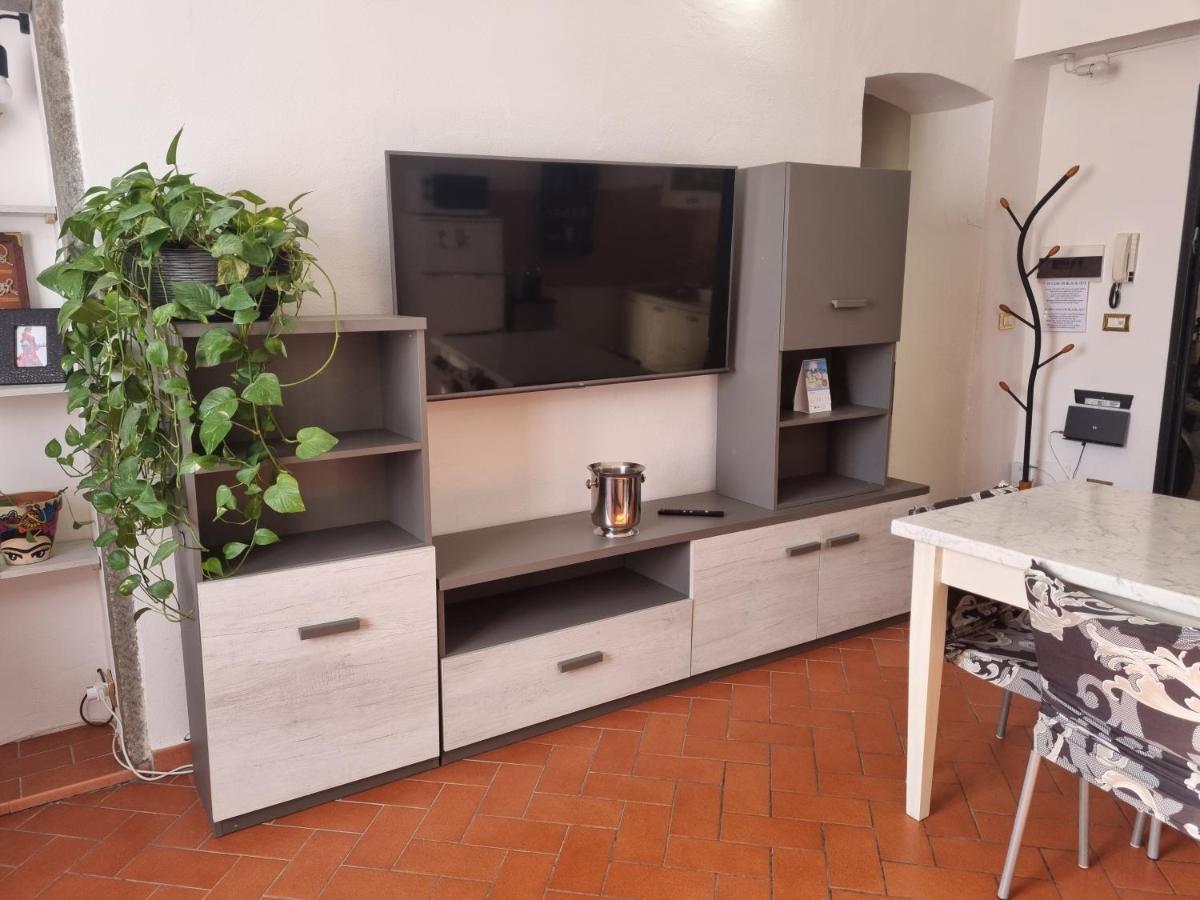 דירות ליבורנו Casa Mille Baci Con Parcheggio מראה חיצוני תמונה