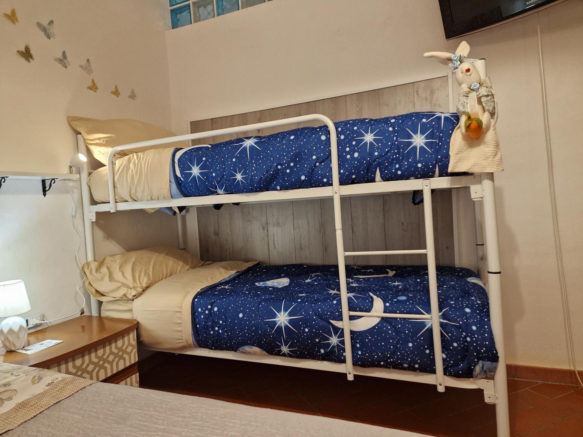 דירות ליבורנו Casa Mille Baci Con Parcheggio מראה חיצוני תמונה